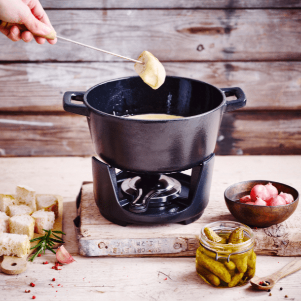 Nori Cast Iron 8 - Piece Fondue Set - 2 Qt. - Alva Cookware